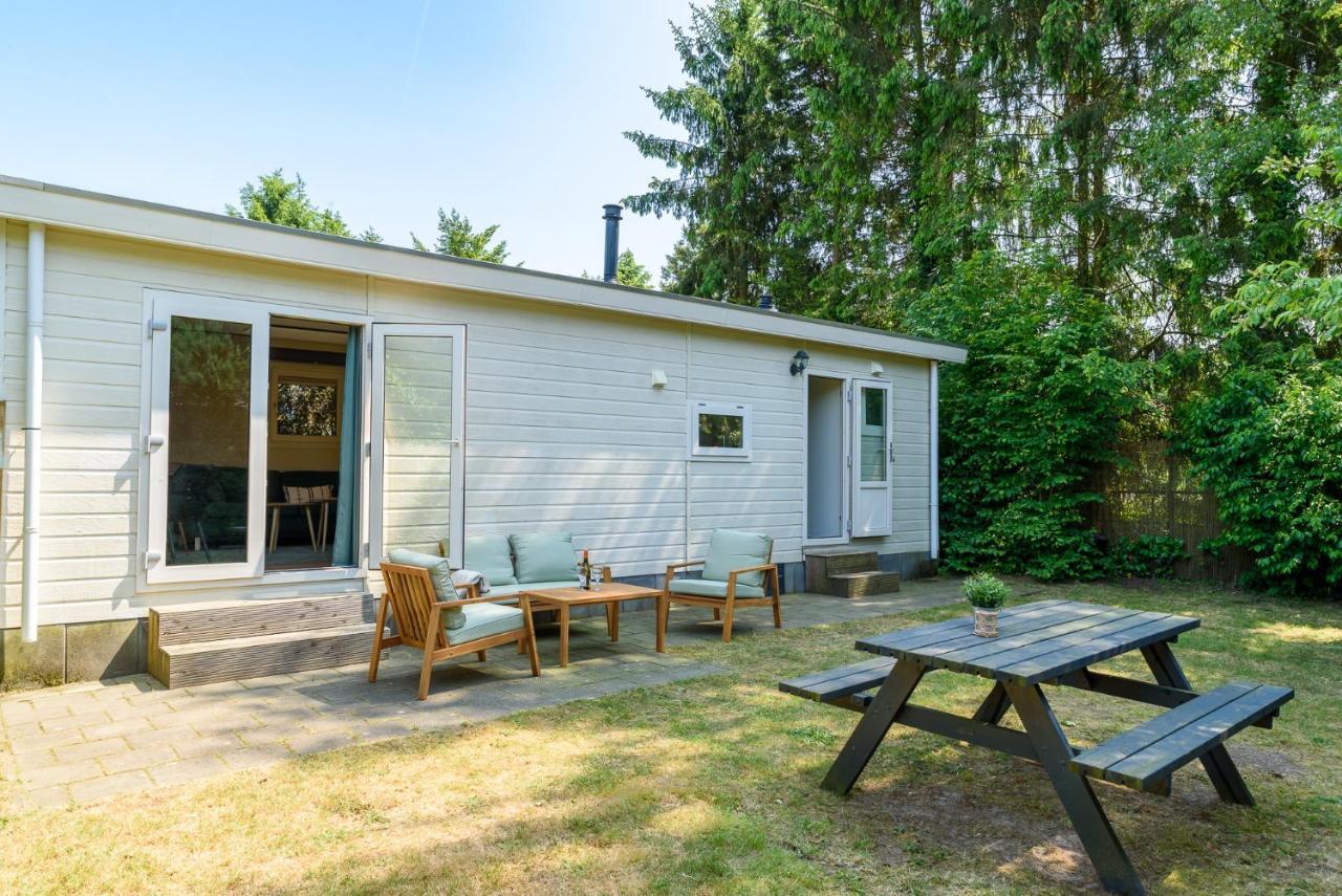 Chalet Met Eigen Tuin Aan De Veluwse Bosrand Putten Dış mekan fotoğraf